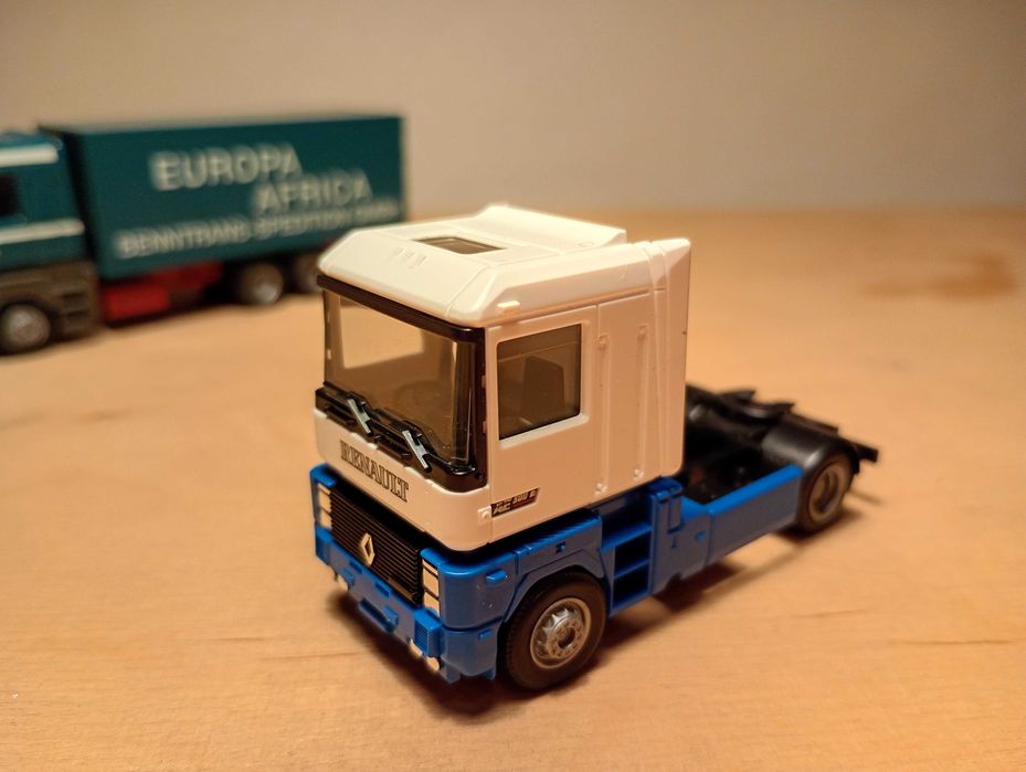 Herpa awm Renault Magnum