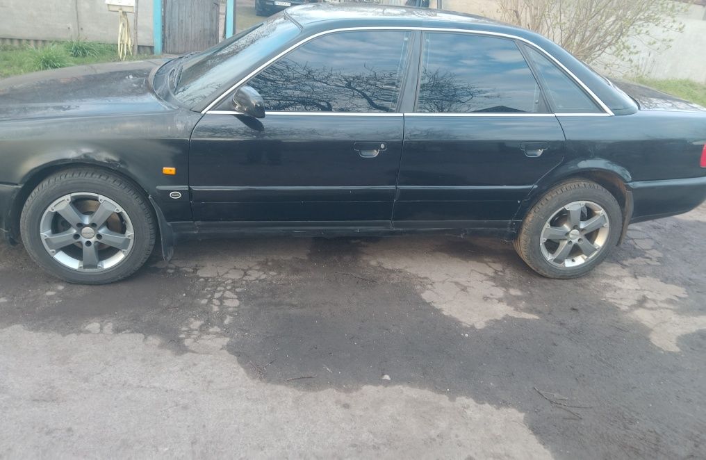 Ауді А6 С4. V6 2.6