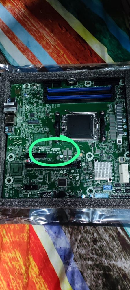 Материнская плата AsRock Новая