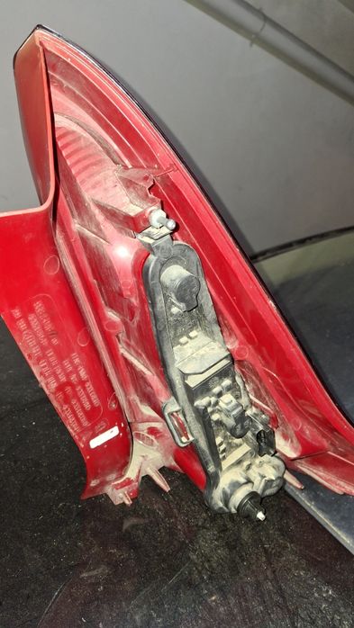 Farolin citroen c4 coupe 2008