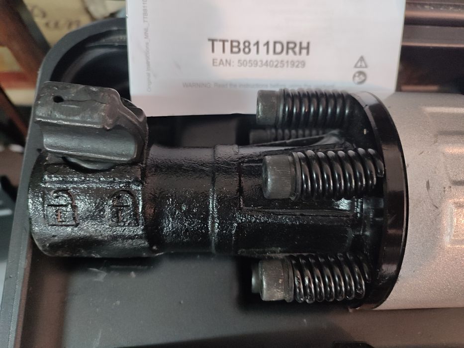 Відбійний молоток TITAN з Англії