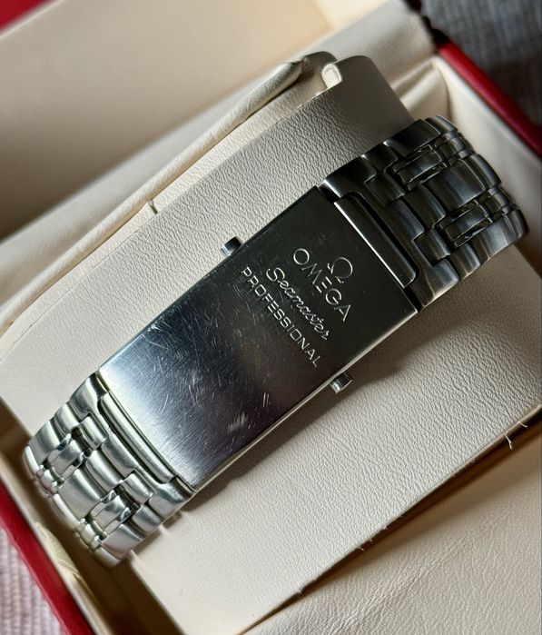 Omega Seamaster ( Bond, Casino Royale)