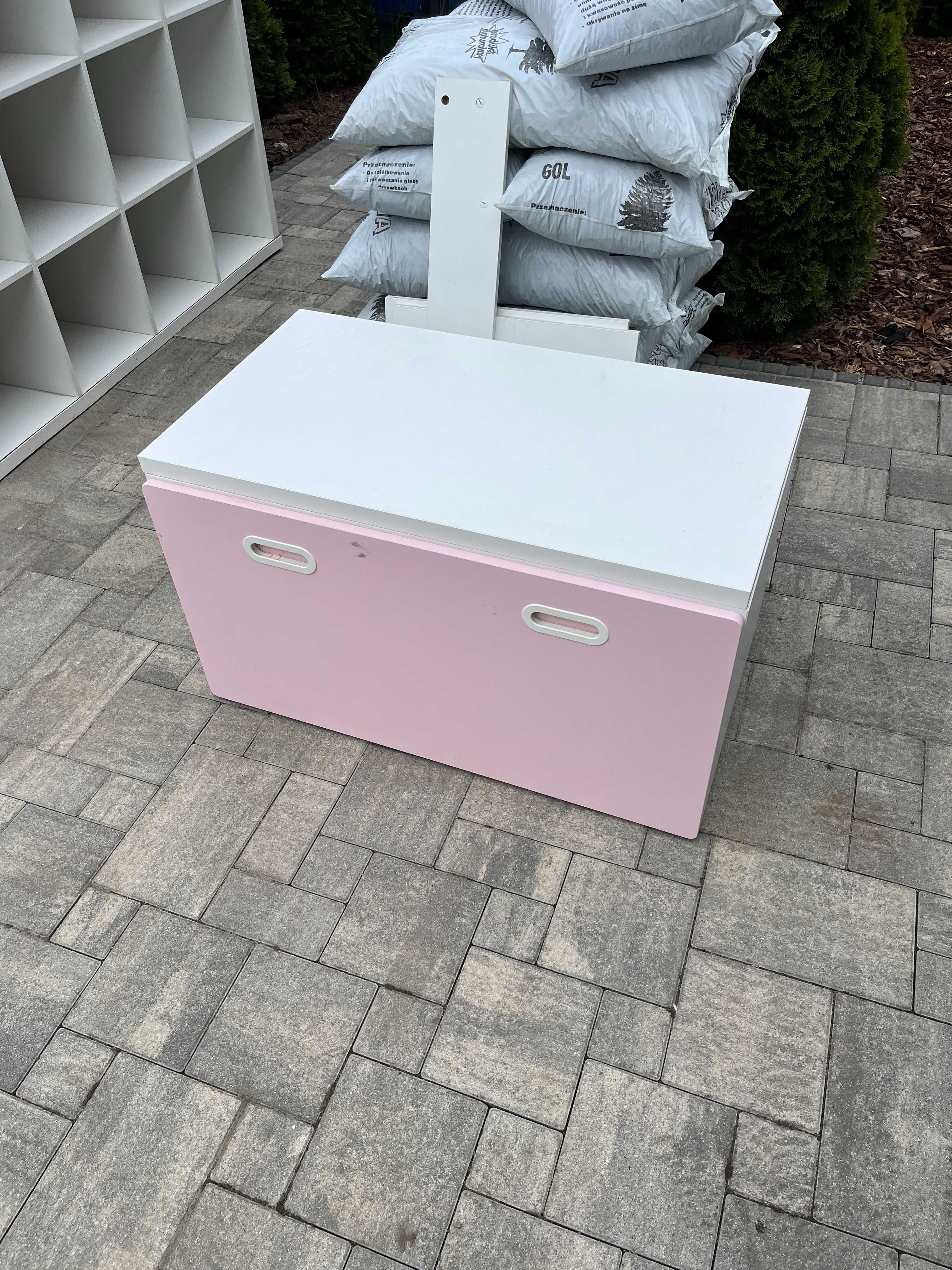 Skrzynia szuflada różowa wraz ze stolikiem Ikea STUVA FRITIDS