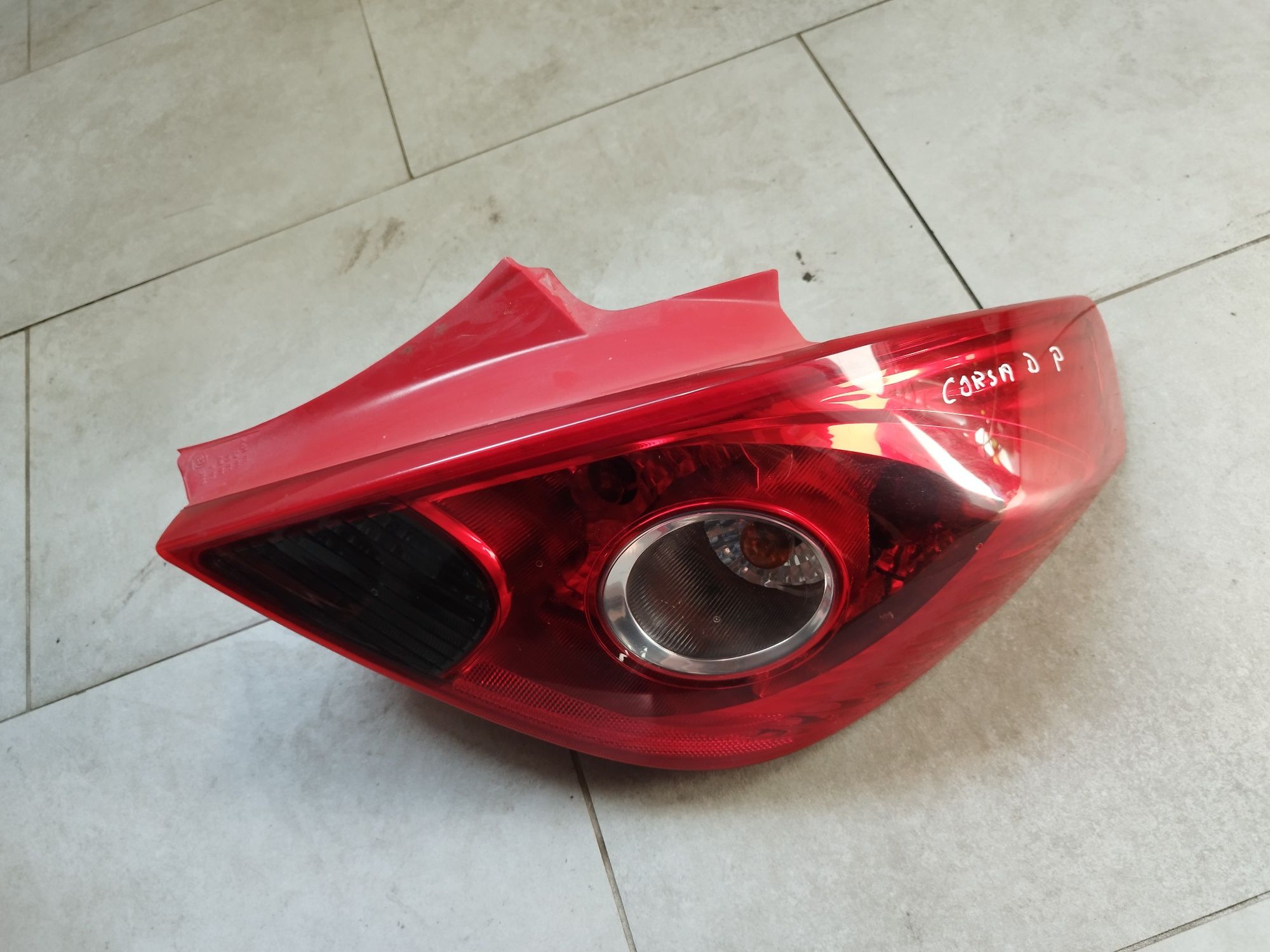 Lampa tylna prawa lewa Opel Corsa D 3 Drzwi