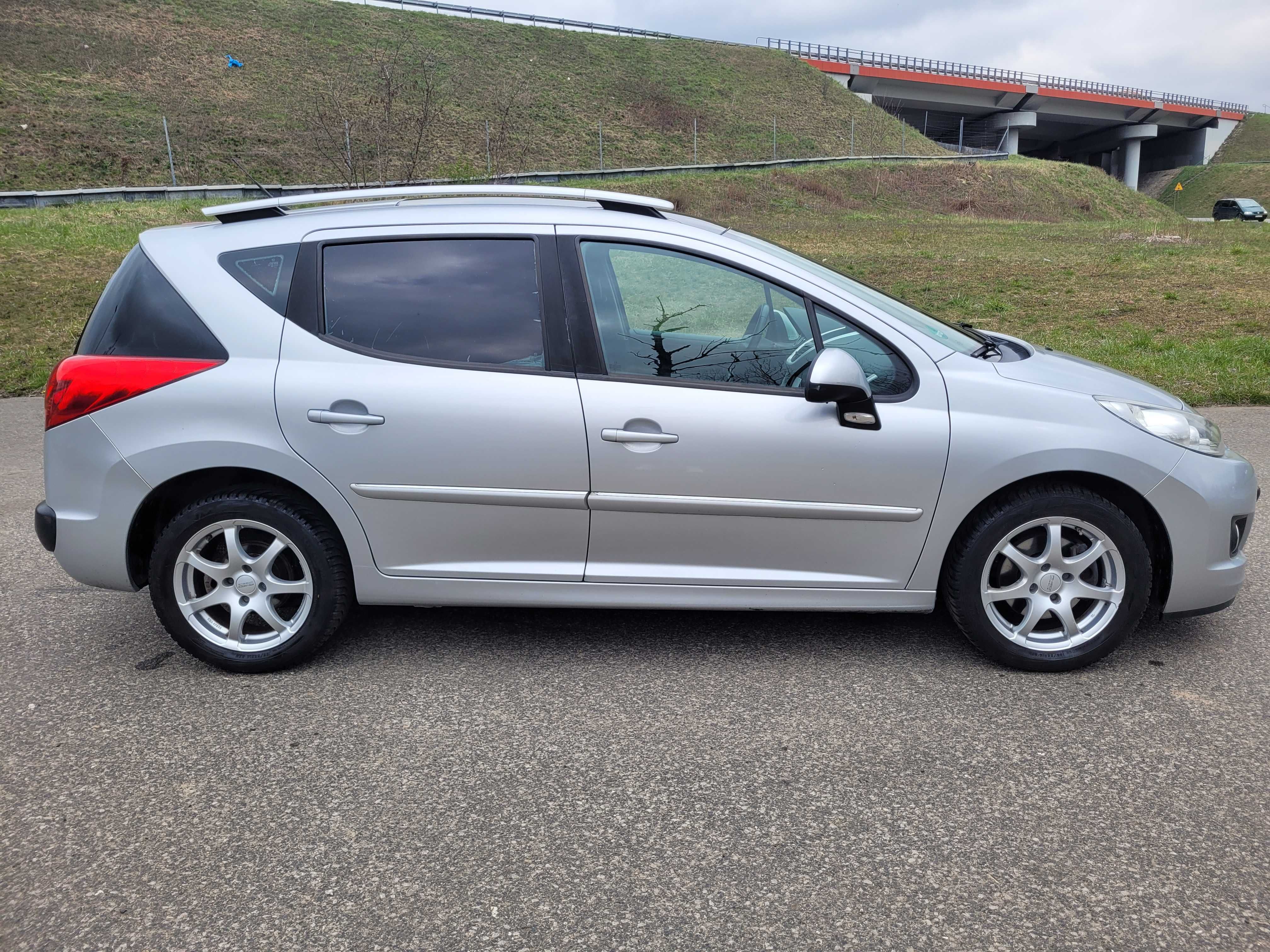 Peugeot 207 SW 1.6 BENZYNA 120KM / Panorama / Zamiana