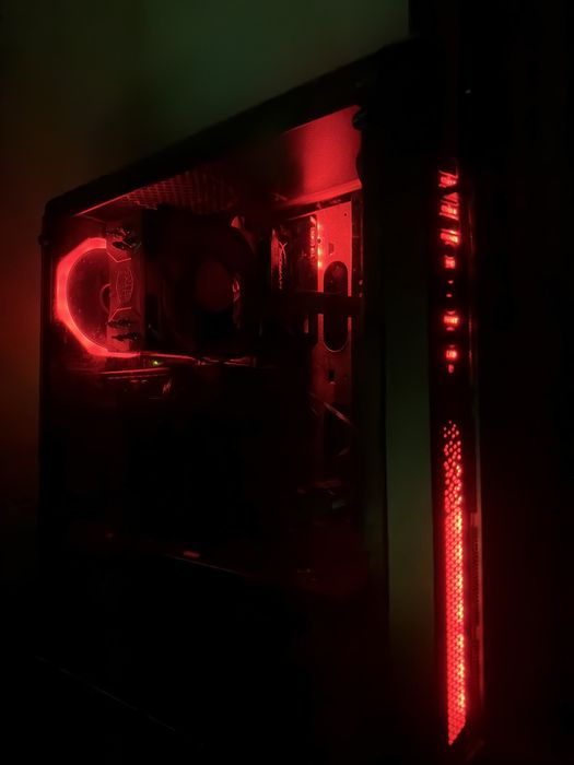 Setup Completo Gaming 2025 - RX 9060 + Monitor 180Hz