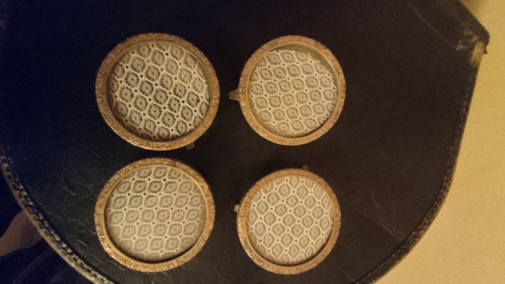 Stare podstawki pod szklanki 4 szt