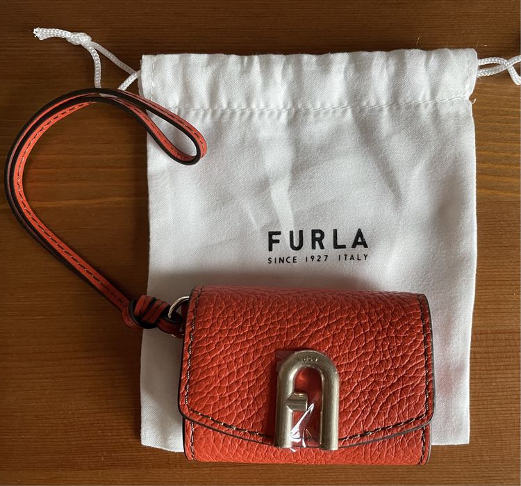 FURLA PRIMULA MINI AIRPODS PRO CASE, кожаный  чехол, 100% оригинал