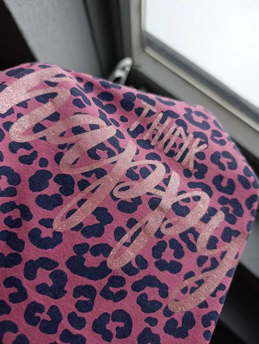 bluzka tunika 110 krótki rękaw różowa w panterkę cętki panterka brokat