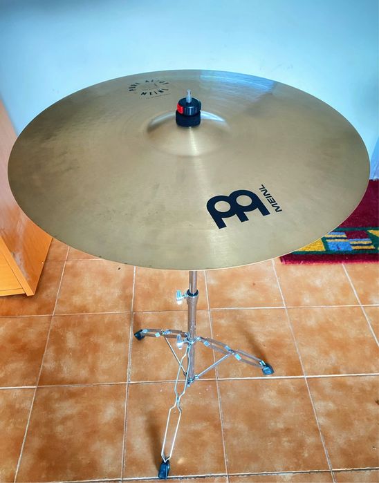 Crash Meinl Pure Aloy “22” Tripé Pearl Girafa