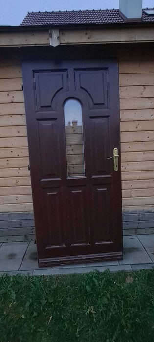 Drzwi drewniane zewnętrzne