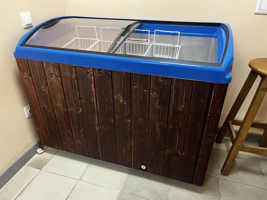 Морозильна камера (ларь)