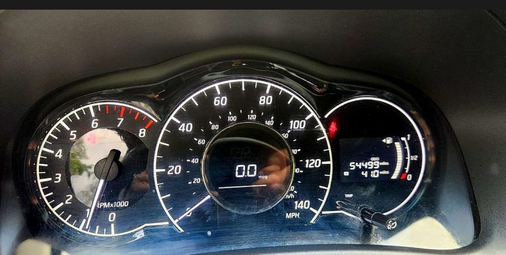 Продається доглянутий Nissan Note Versa 2018 року від власниці