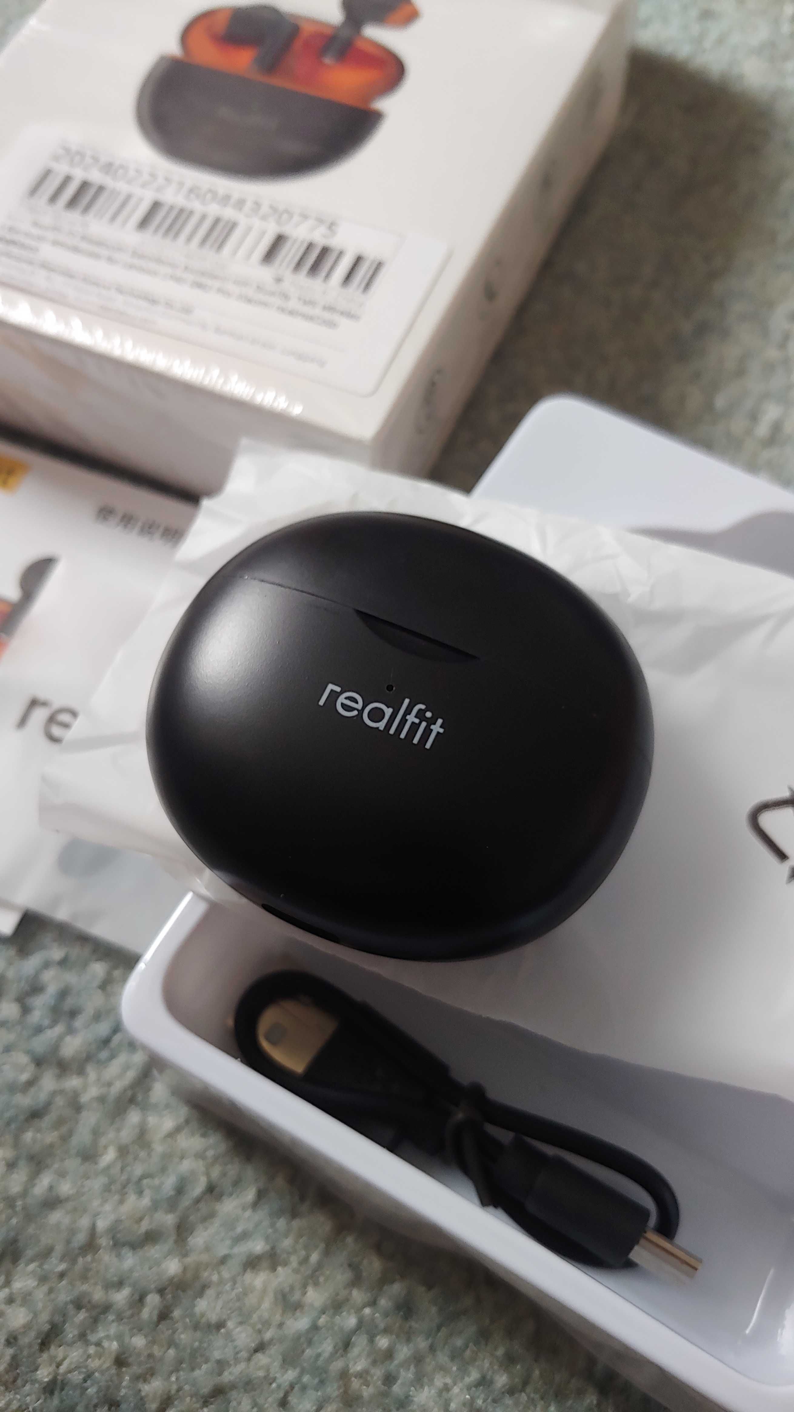 Наушники REALFIT F2 Bluetooth 5.3 вкладыши Шикарный звук Сенсор новые