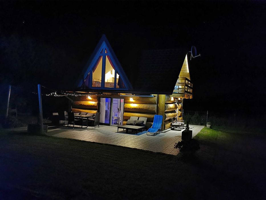 Dom z basenem nad jeziorem jacuzzi sauna klimatyzacja WAKACJE