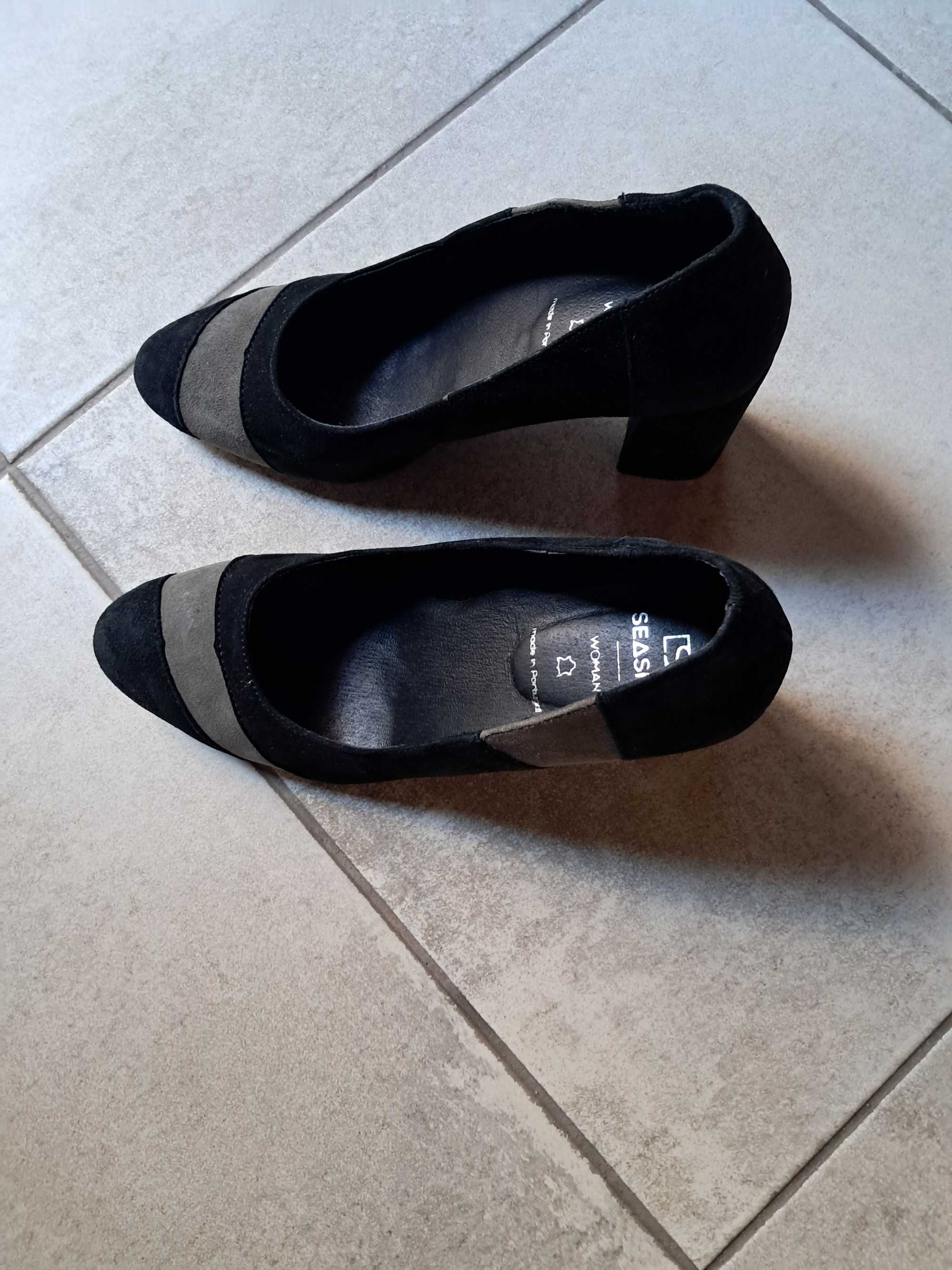 Sapatos salto alto de senhora