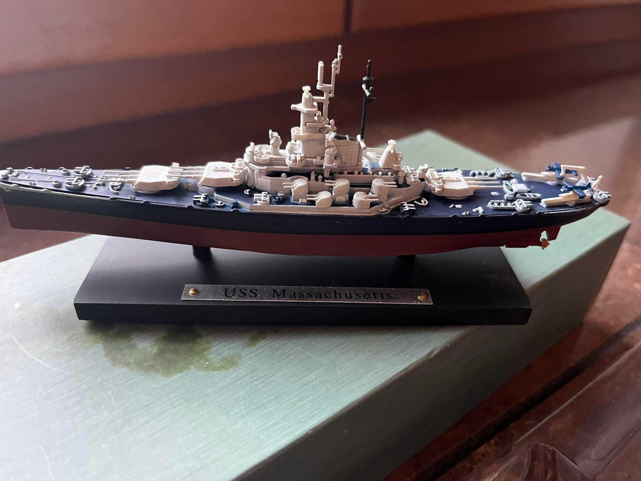 Okręt statek USS Massachusetts model Deagostini
