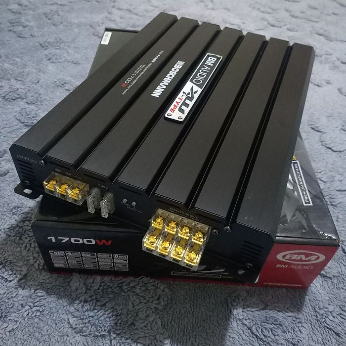 автомобільний підсилювач звуку