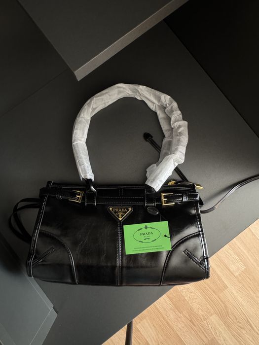 Сумка Prada Soft Lux Hobo