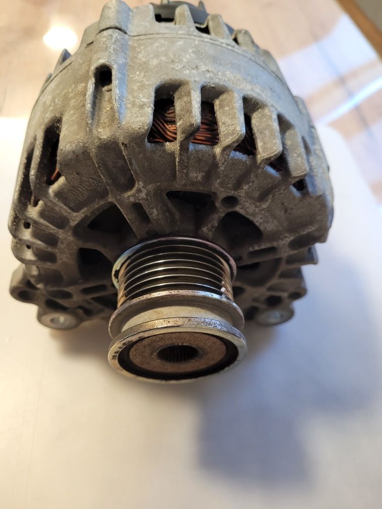 Alternator Valeo 04E 903 023 K