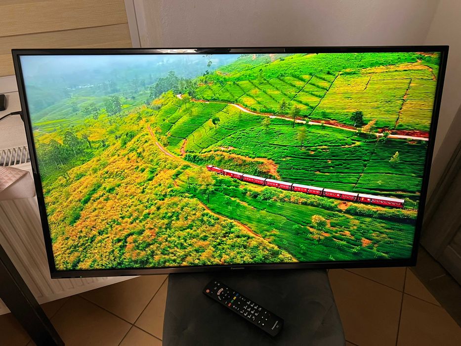 Телевізор Panasonic TX-43GX550E Smart TV 4K