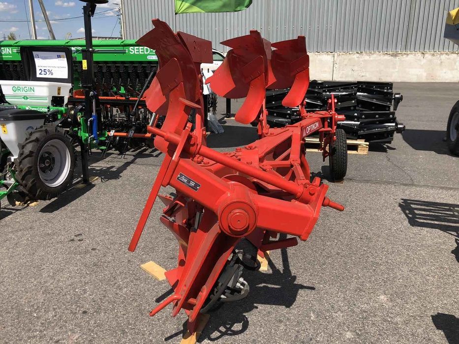 Плуг оборотний навісний Оптикон  «МАСТЕР  А3»  3 корпусний з передплуж