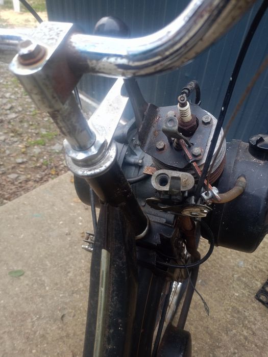 Stary rower z silnikiem PRL solex