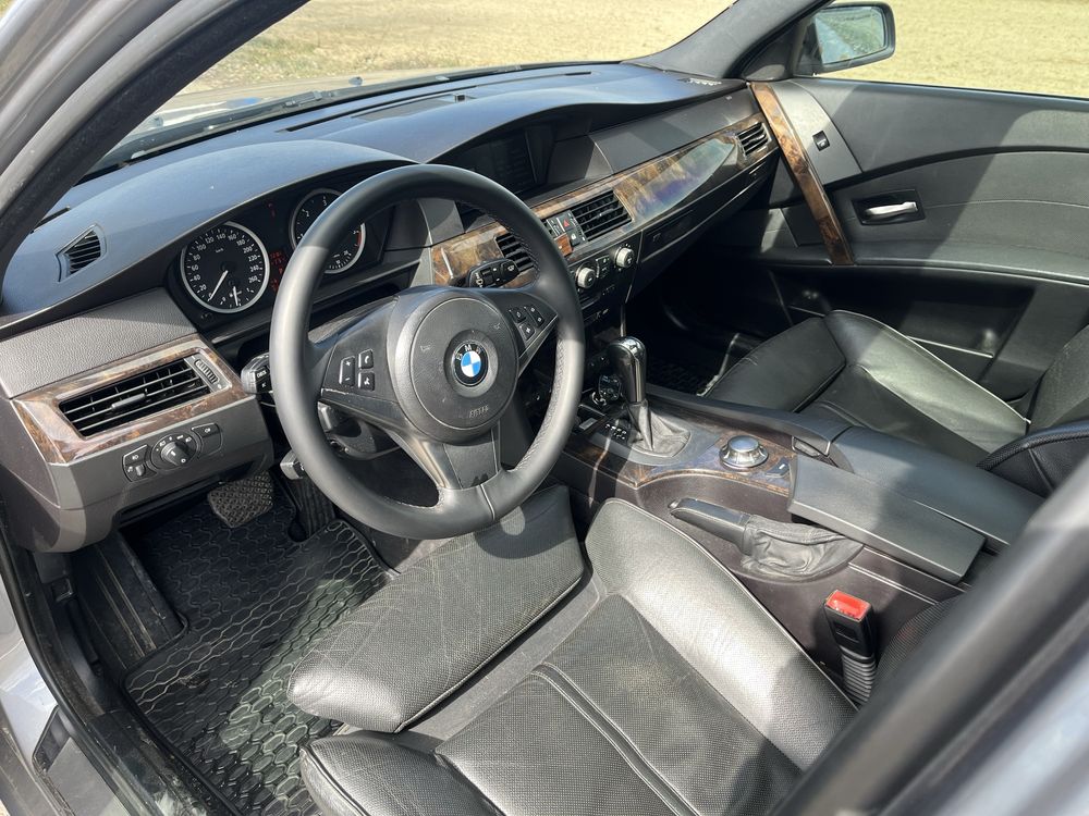 BMW E61 535D 330km