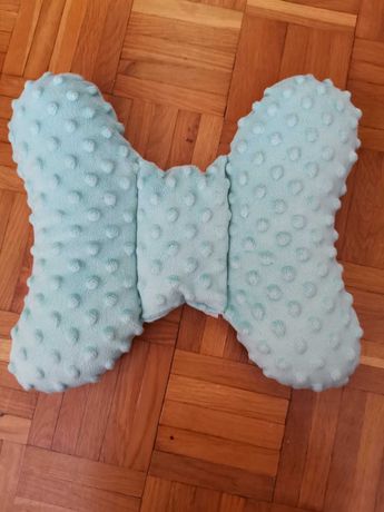 Nowa poduszka motylek