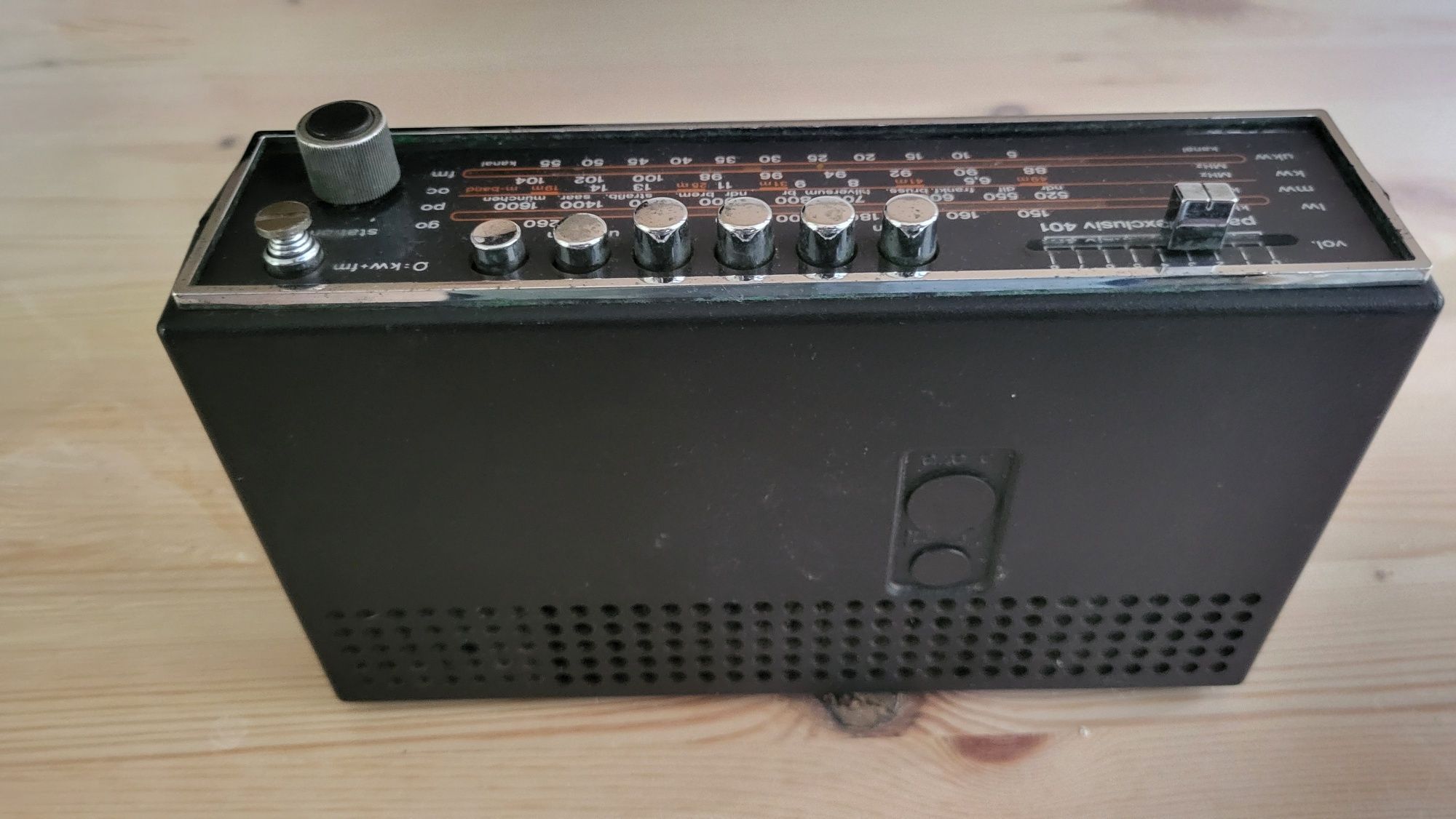Rádio Antigo para decoração.