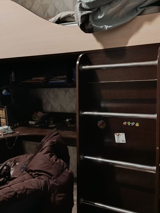 Продам ліжко чердак в розібраному стані