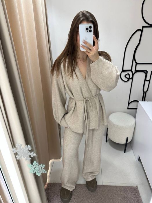 Костюм трикотаж вʼязка бежевий