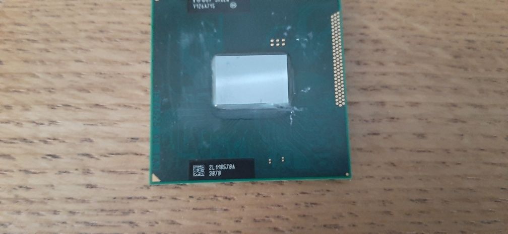 Procesor Celeron B800