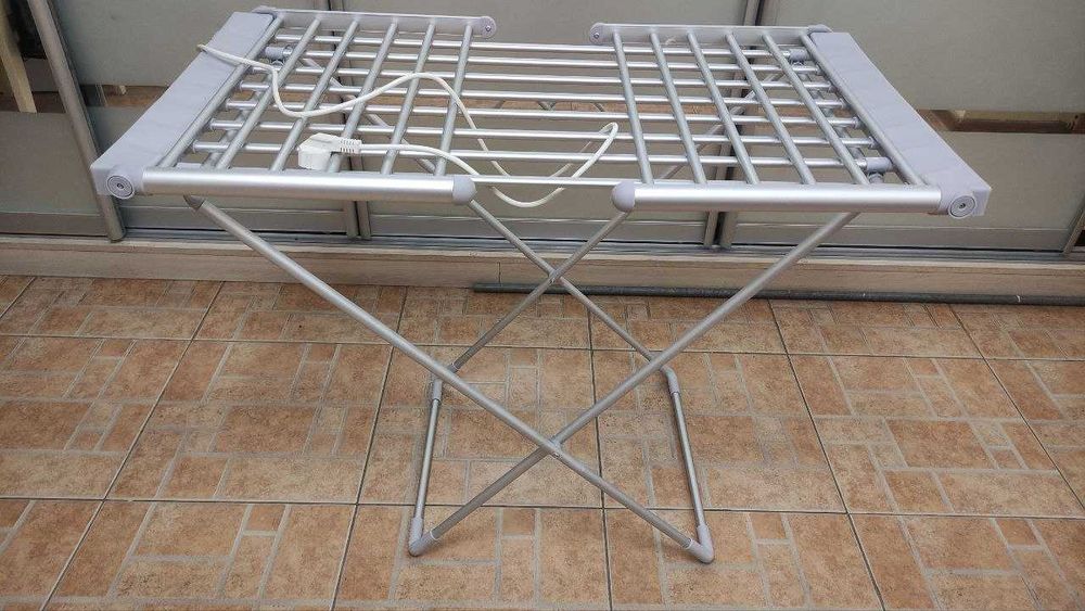 Електрична складна сушарка для білизни Rainberg