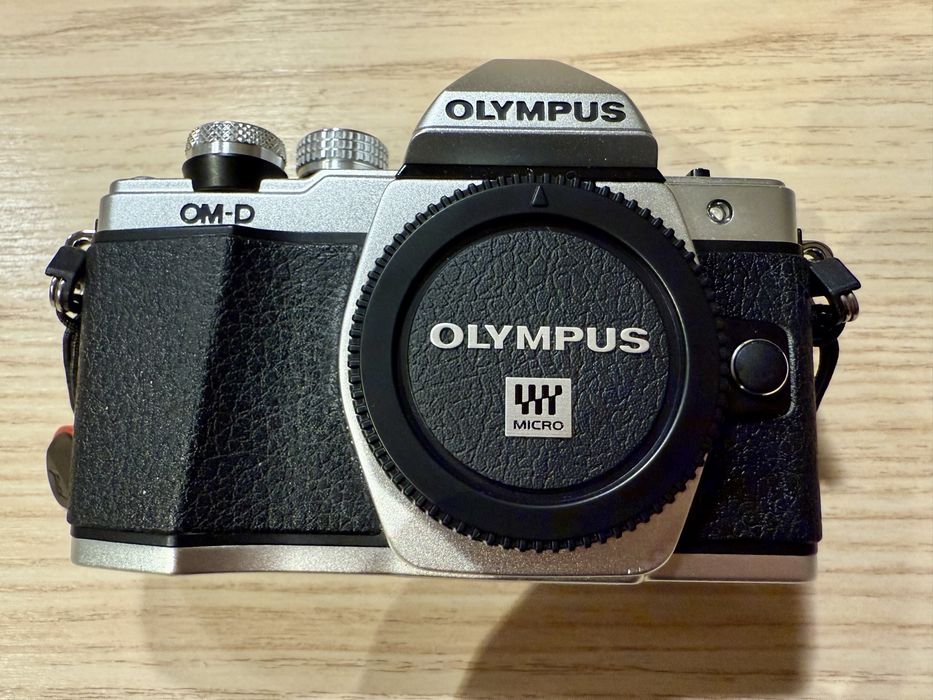 Olympus OM-D E-M10 MkII + 14-42 + 45-175 - idealny, zestaw premium