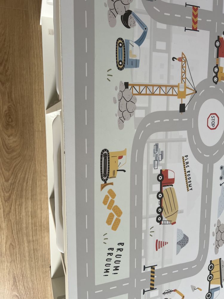 Ikea Trofast dwa regały z pojemnikami
