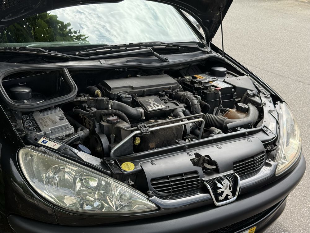 Peugeot 206 1.4 HDi - 2004 | Nacional | Muito Bom Estado