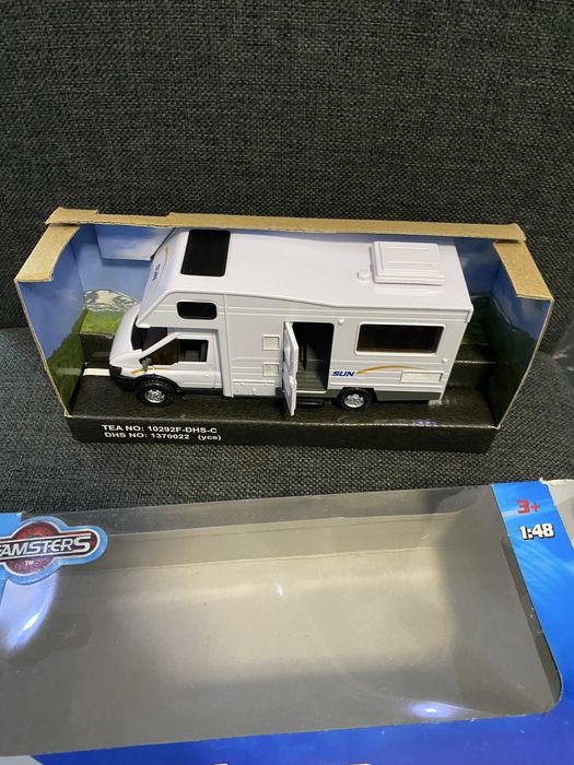 Игрушечный дом на колесах Teamsters Motorhome 1*48