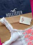 HOLLISTER, nowa bluzka mgiełka, kosztowała 215 zł.