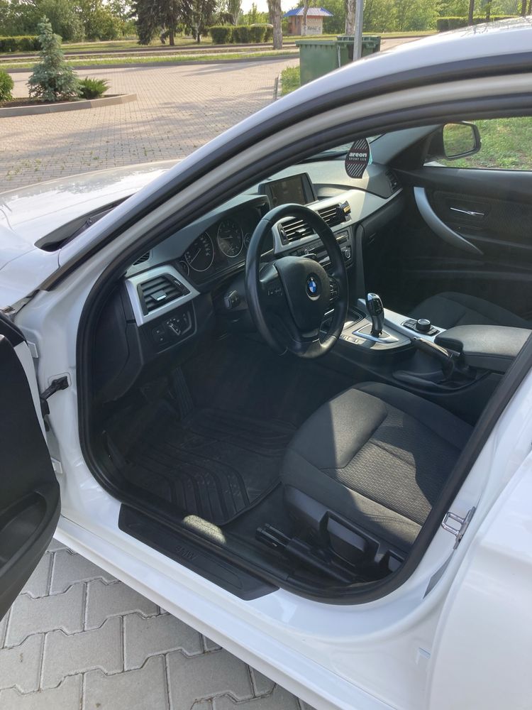 Продам BMW 320 Official