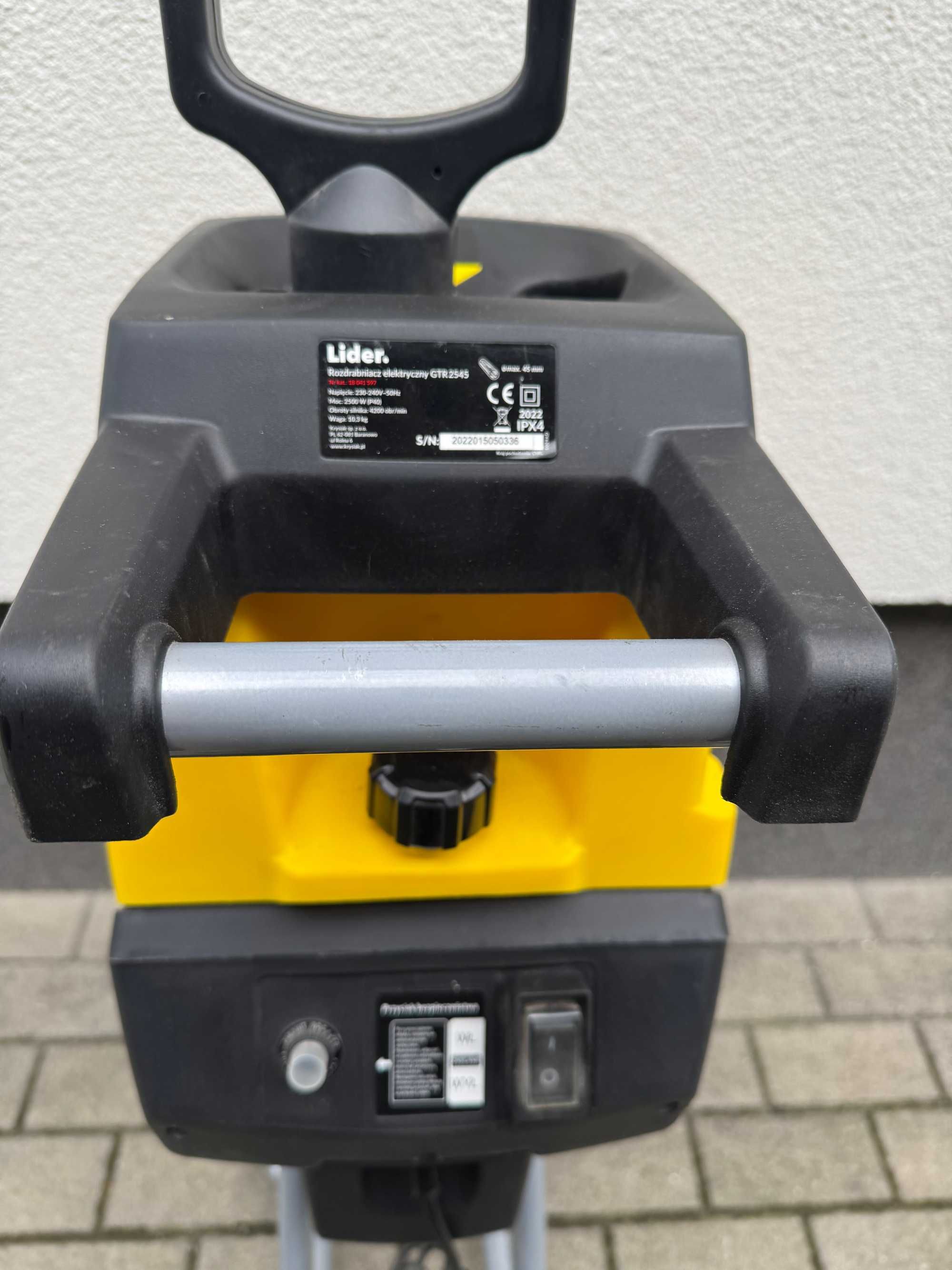 Rozdrabniacz do gałęzi rębak prawie nowy(użyty 1 raz) LIDER 2500W