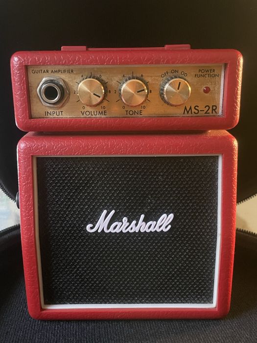 Amplificador de Guitarra Marshall MS-2R (Vermelho) – Mini Amp Portátil