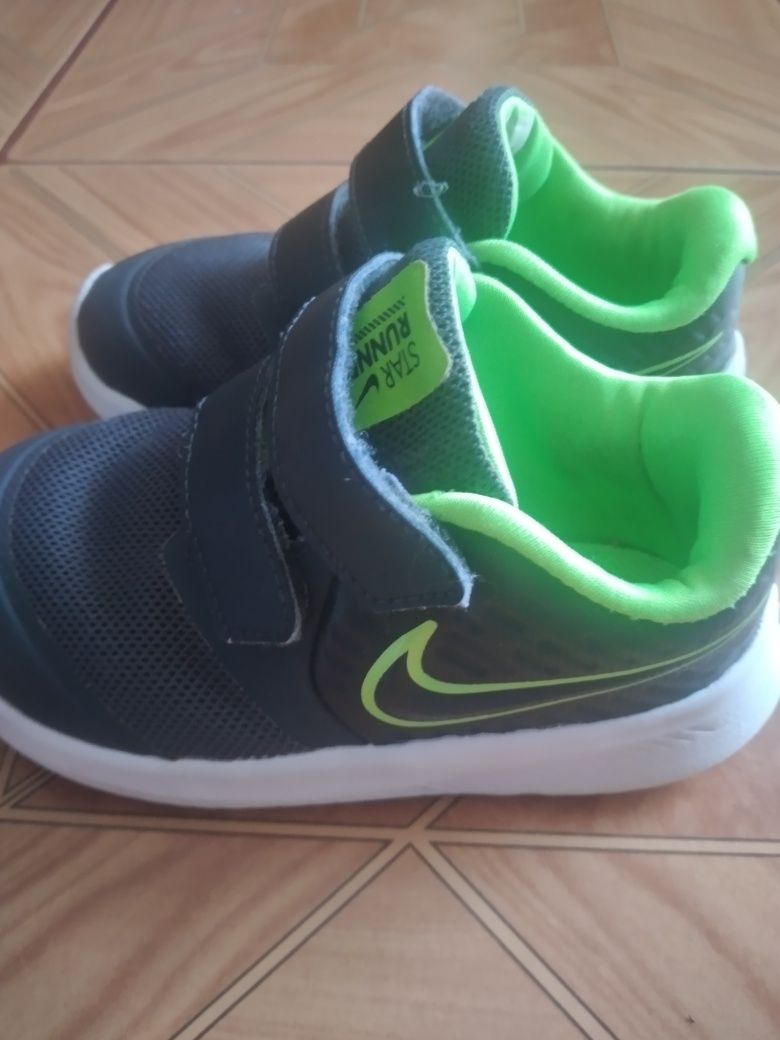 Adidasy nike star runner rozmiar 23,5