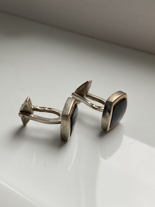 Чоловічі срібні запонки з оніксом та позолотою
