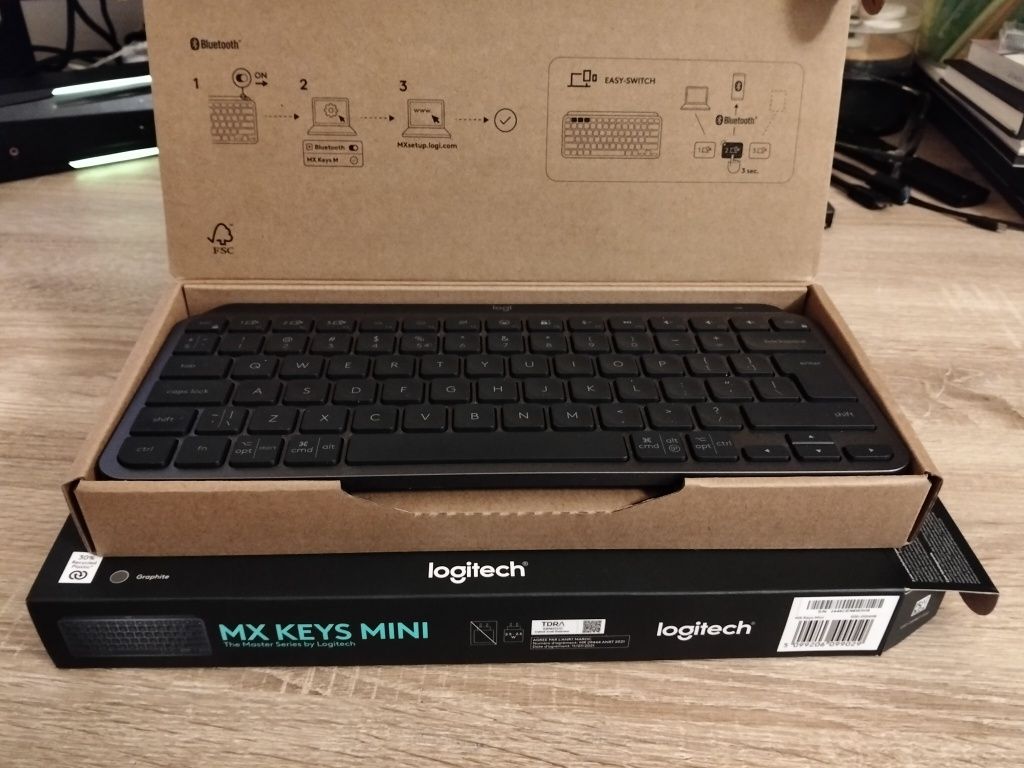 Teclado Logitech MX Keys Mini NOVO