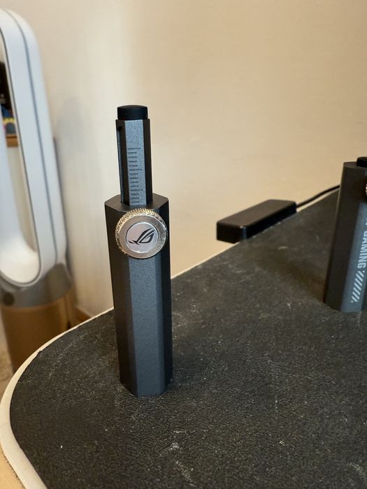 Podparcie do karty graficznej Asus ROG i TUF