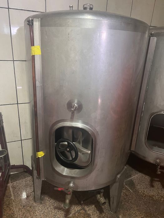 Pipas de inox para vinho