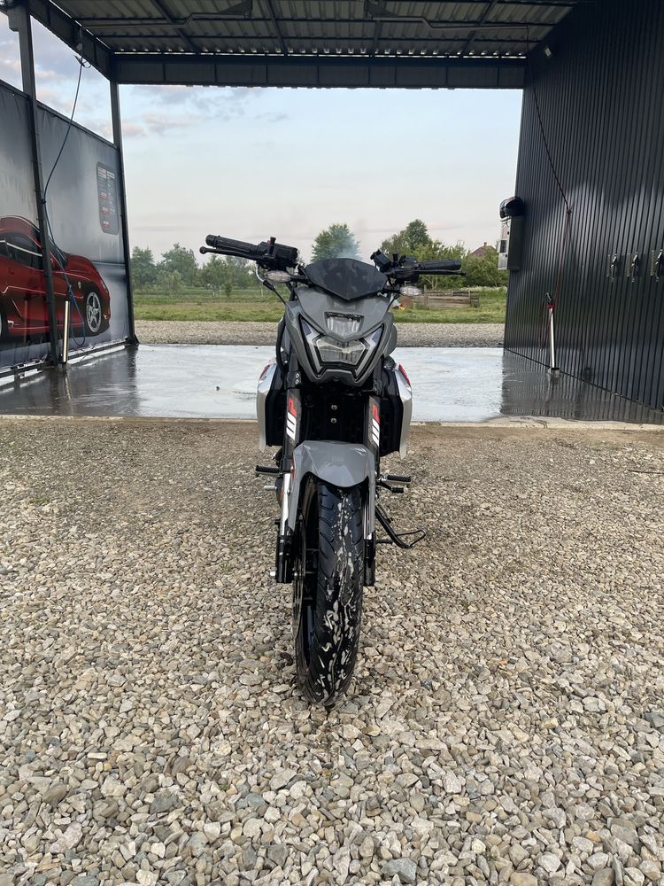 Lifan sr220.
