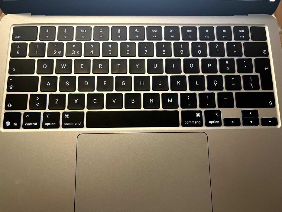 ASUS Vivobook M1603Q