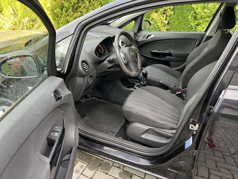 Opel Corsa 1.2 16v klima 180000km